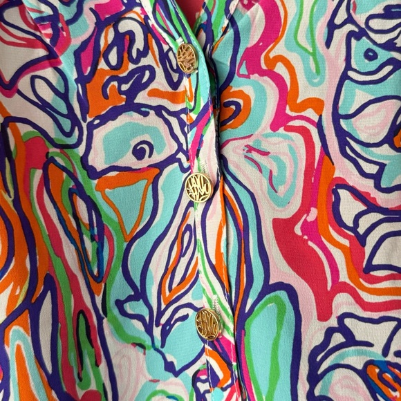 Lilly Pulitzer | 100% Silk Elsa Top in What A Catch Print - Picture 8 of 12